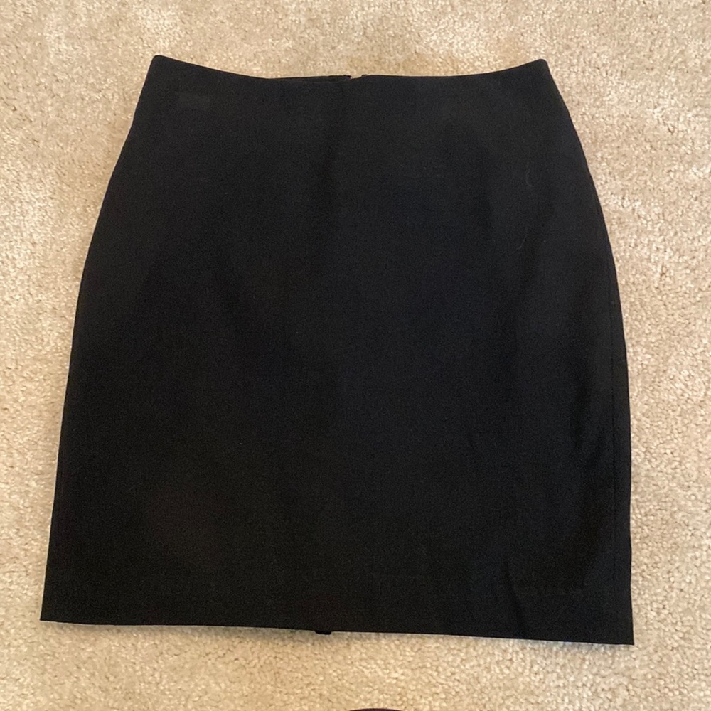 Ann Taylor black pencil skirt